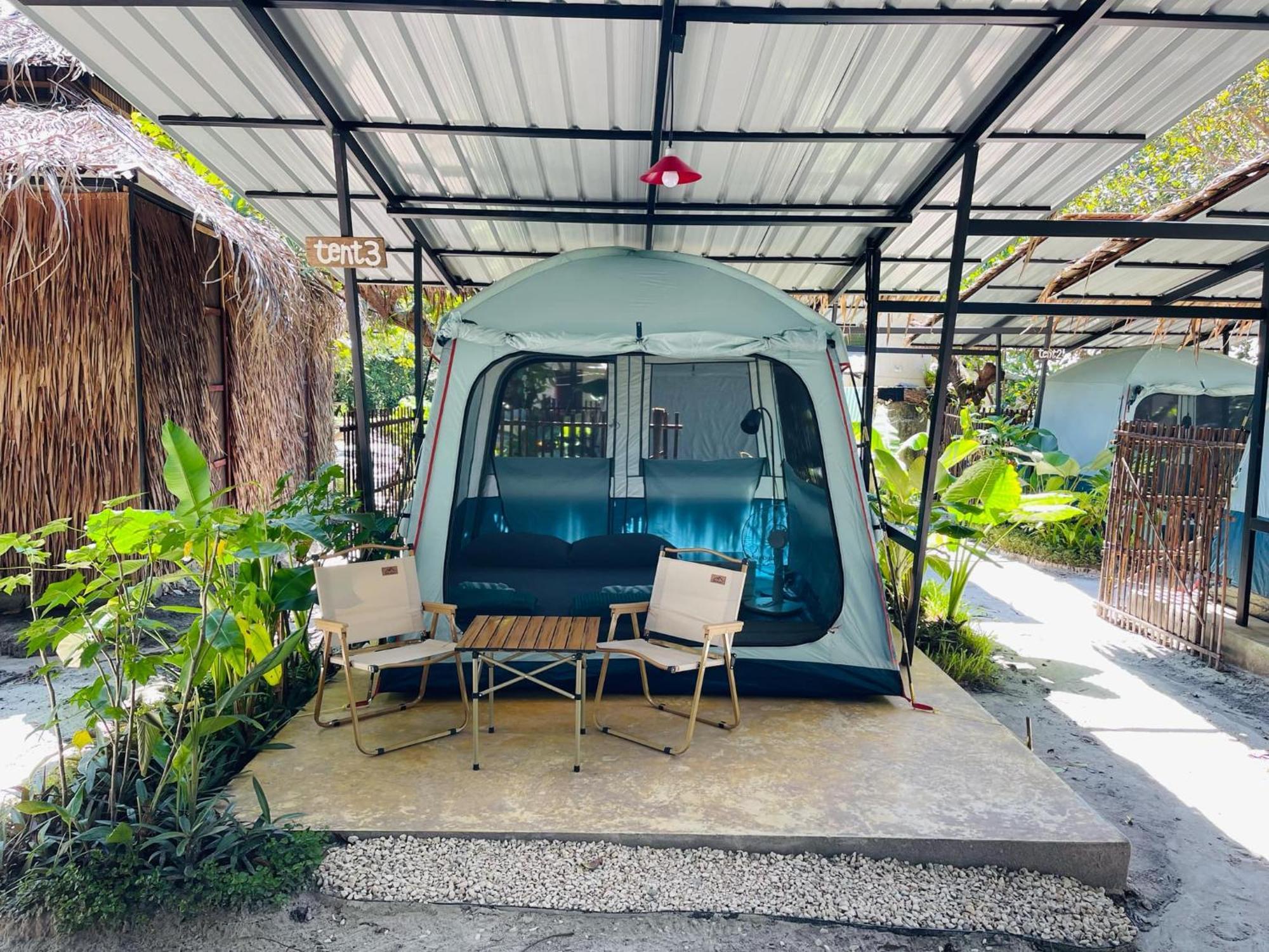 Tropical Hostel Koh Phayam Exterior foto