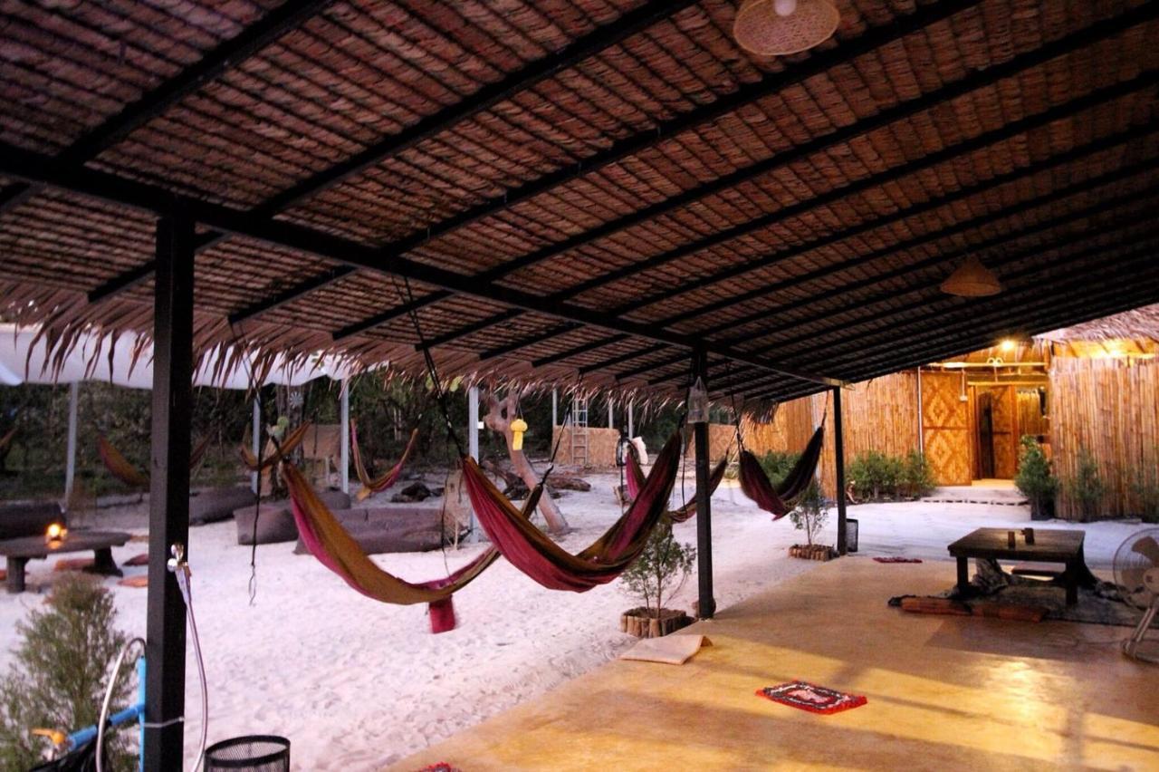 Tropical Hostel Koh Phayam Exterior foto